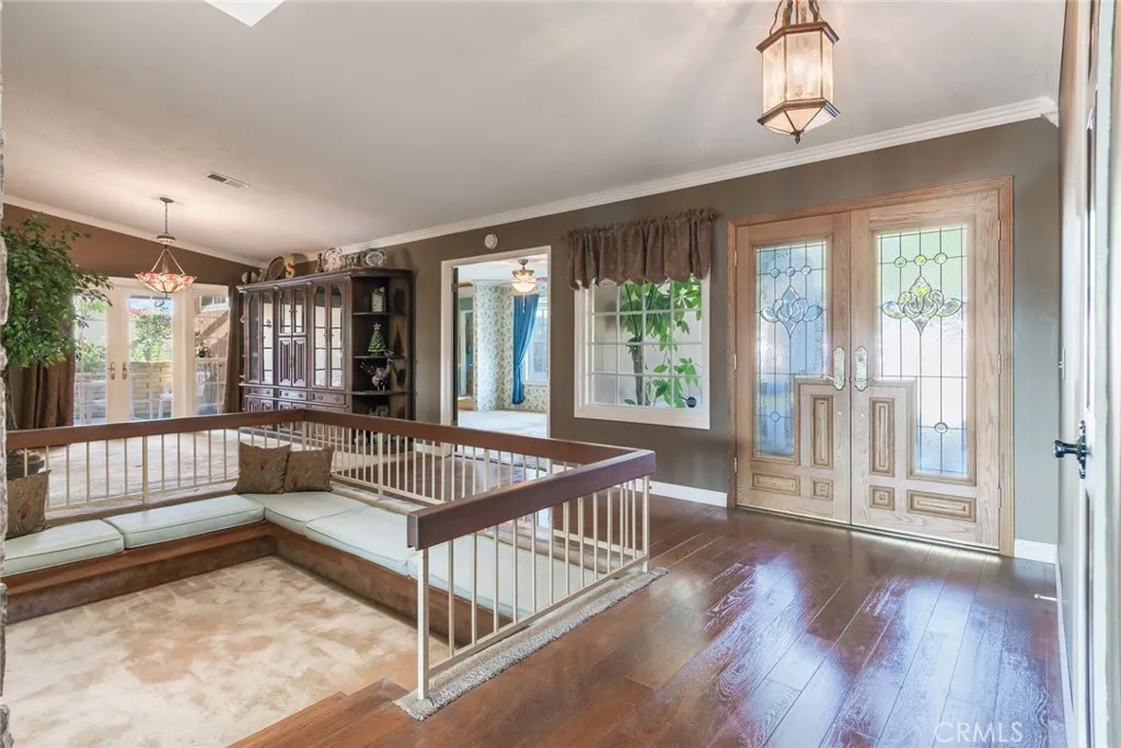 1272 E Palm Drive, Glendora, California 91741 home-pic-12